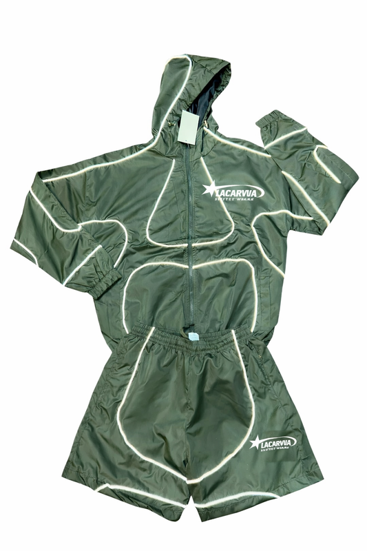 Lacarvia Windbreaker Short Set DROPS APR 24